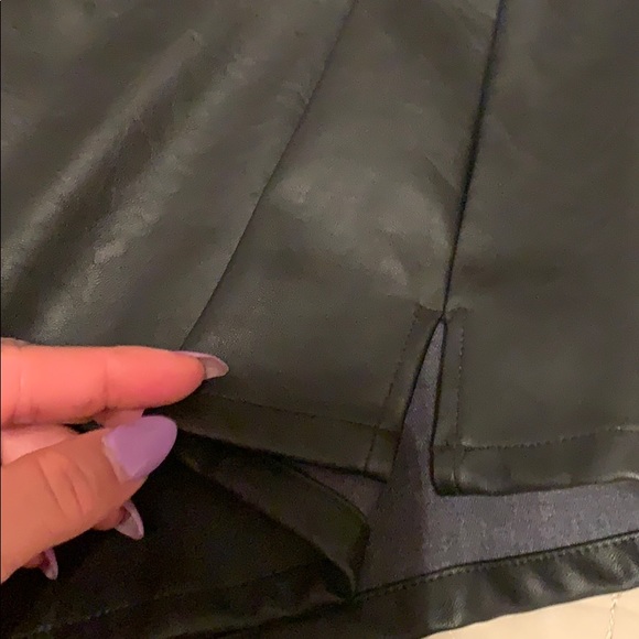 Victoria’s Secret faux leather shorts Large - Picture 7 of 11